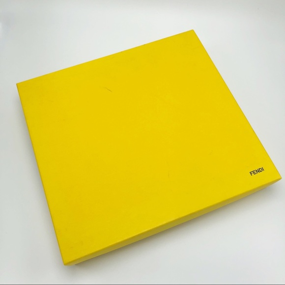 NEW with tags Authentic Fendi Leather Logo Tablet Ipad Case 10" x 8.25" - Picture 5 of 6